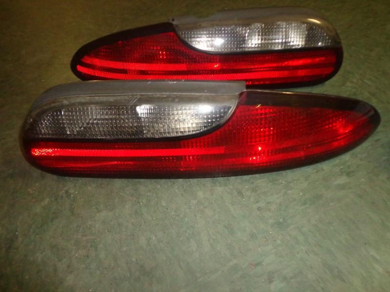 93-97 camaro z28 ss v6 ds ps tail light pair set oem 99 00 01 02