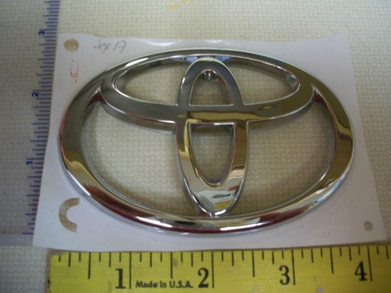 Toyota symbol emblem script logo chrome badge oem used original genuine