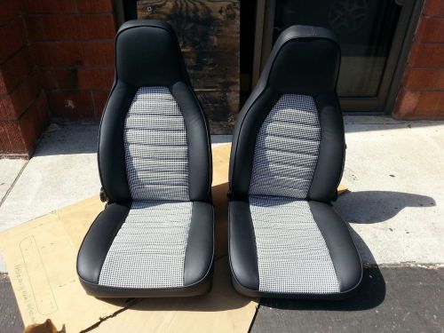 Porsche 911 912 seats re-upholstered blk/wht houndstooth set in exc cond
