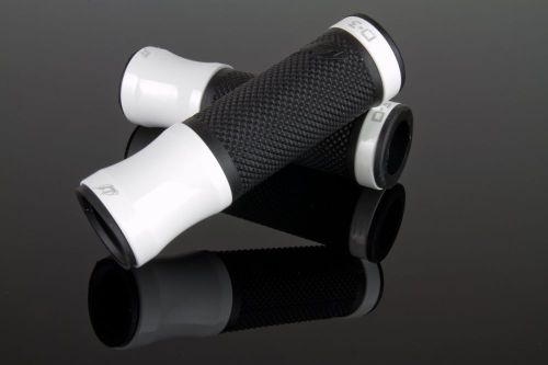 Driven racing d3 grips white on black grips limited edition r1 gsxr r6 cbr zx