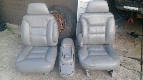 95-99 chevy gmc tahoe suburban yukon front seat left right pair w/center console