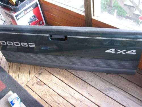 94-2001 dodge ram tailgate with spray liner