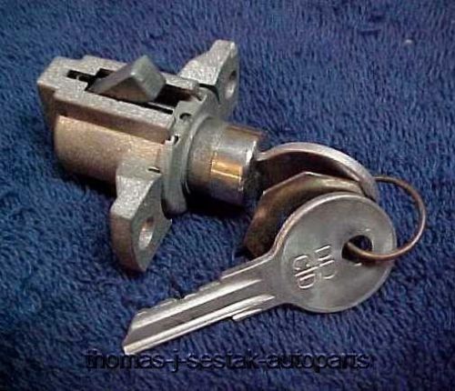 Nos glove lock with dpcd logo keys mopar plymouth dodge chrysler desoto 41- 48