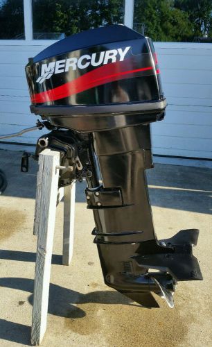 2001 mercury 25 hp with 20&#034; shaft- manual and electric start - great condition