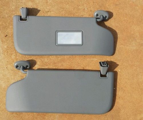 08-15 ford super duty f250 f350 pair of gray vinyl sunvisors sun visors mirror