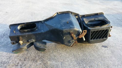 1987 to 1995 jeep yj wrangler under dash heater core box &amp; blower assembly