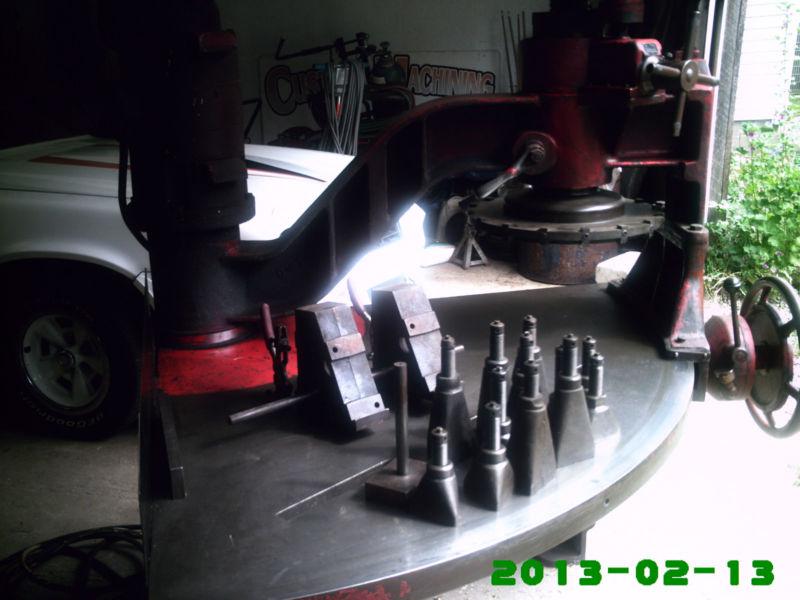 Cylinder head reconditioning equipment