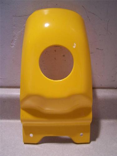 Nip honda genuine parts yellow fuel tank top cover oem p/n 83700-hn6-010zb {xyz}