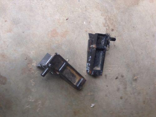 Western plow ultra-mount receivers pair left right 67858 67859