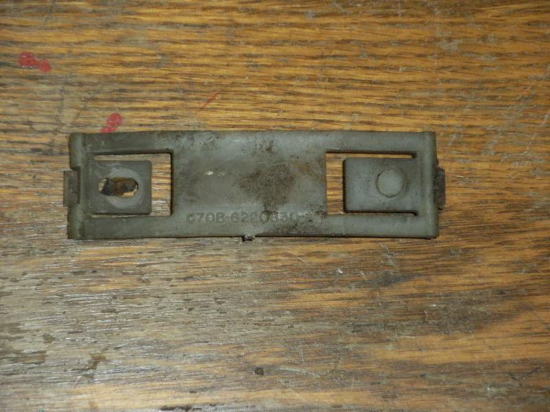 1967 ford fairlane 500 body side moulding retainer c7ob-6220830-a