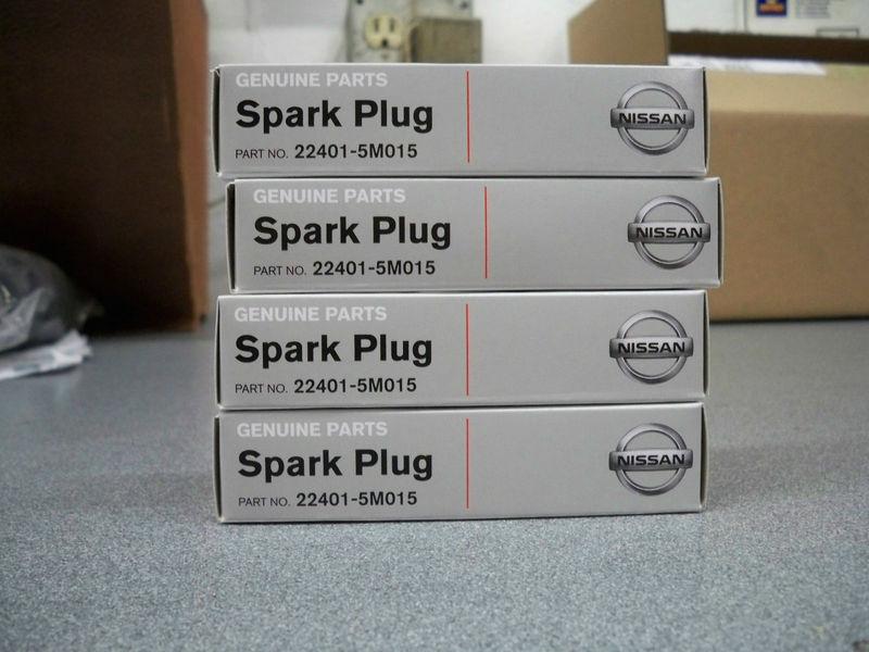 Genuine nissan oem 2002 2006 nissan altima 2.5l 4 cyl spark plugs (set of 4)