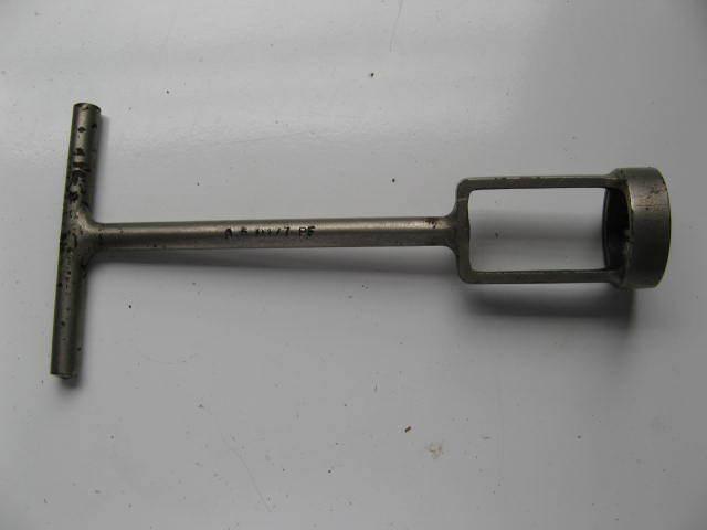 Alfa romeo fuel cutoff solonoid wrench