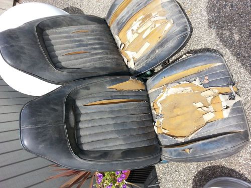 Mopar bucket seats barracuda