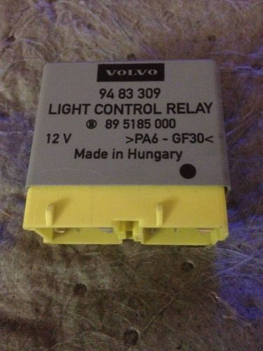 Genuine oem volvo 98-00 s70 v70 -04 c70 light control relay 94 83 309 9483309