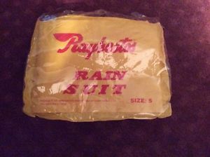 Raybestos rain suit size s