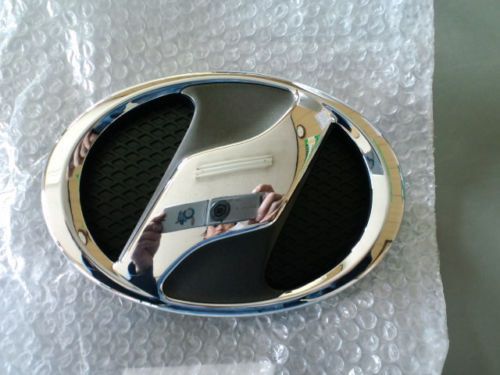 Jdm genuine toyota vitz yaris scp90 emblem 75301-52070 from japan