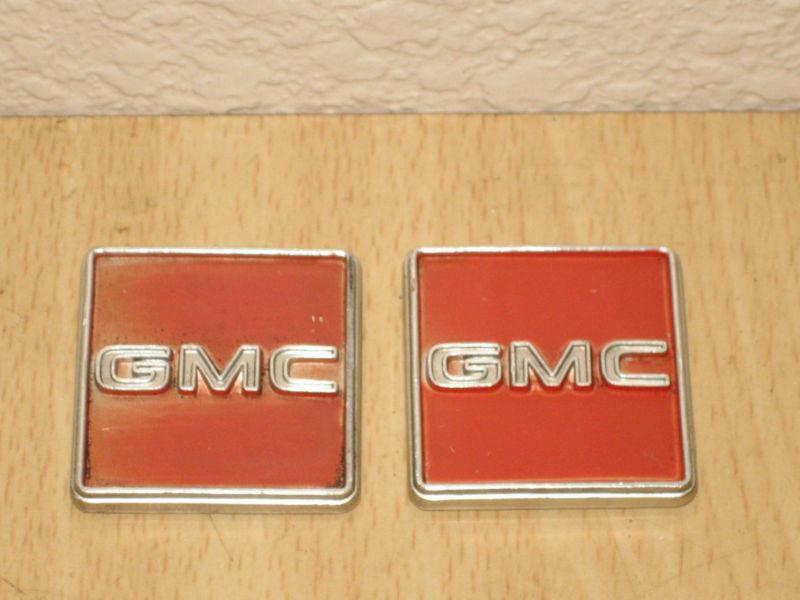 1973-1987 gmc sierra classic truck cab corner trim moulding emblems oem