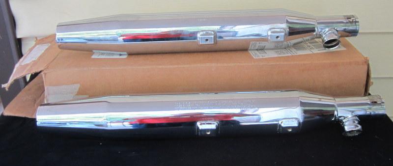 Pair harley davidson 65413-00 exhaust pipes new in box