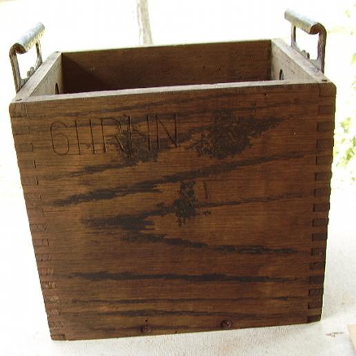 Antique oak finger jointed battery box with handles