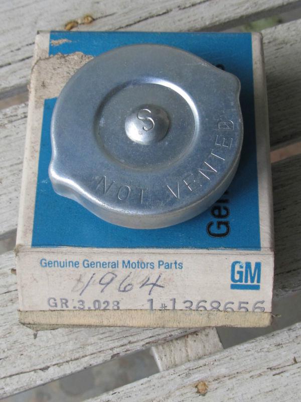 Nos 1964 1965 buick special and skylark gas cap gm 1368656