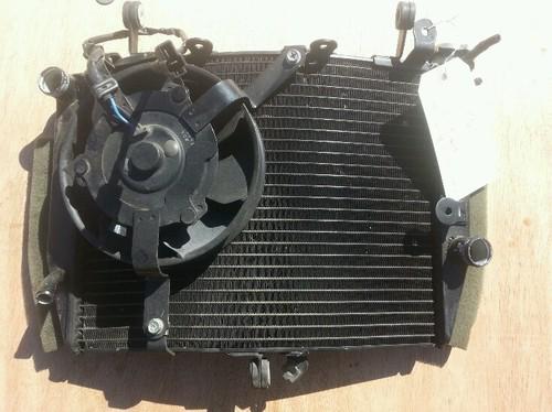 03 04 05 yamaha r6 radiator w/ fan r6s 06-08