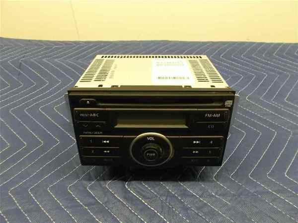 2007-2009 nissan versa radio cd player am/fm oem lkq