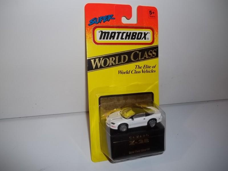 1993 - 1997 camaro z28 diecast 1:64 matchbox 