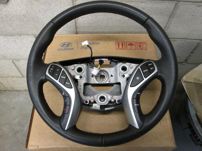 2011 hyundai elantra steering wheel used great shape