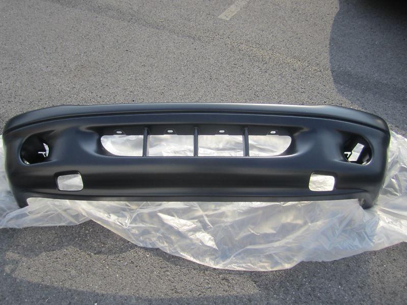 (#51) new 01-03 dodge durango dakota front bumper cover w/fog  lamp holes 