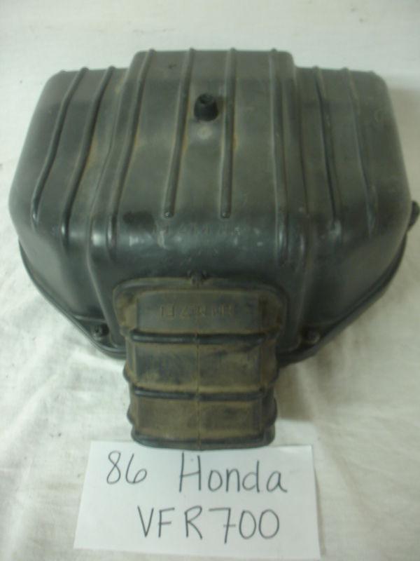 86-87 honda vfr-700 air box with hardware. good used oem