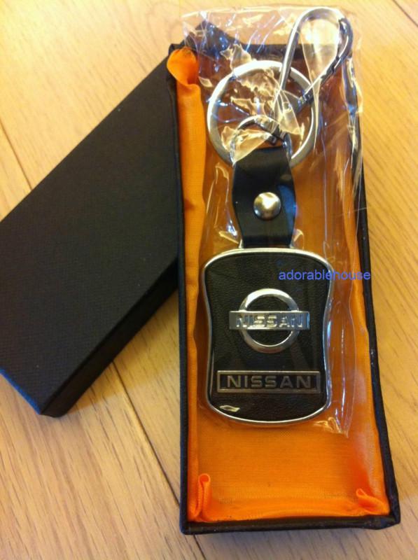 Nissan car logo leather keyring key chain new