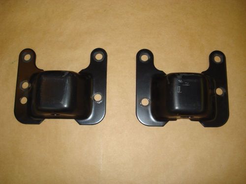 70 chevelle engine motor mounts driver and passenger side right and left