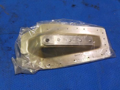 Cessna 177 cardinal retainer tail skid p/n 1712140-3 (0516-36)