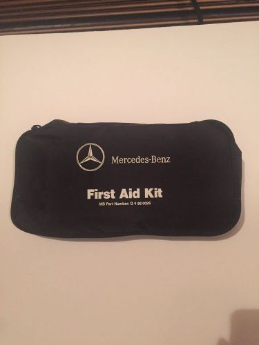 Mercedes benz automobile first aid kit q4860026