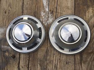 (2x) pair fj40 closed hubcaps toyota land cruiser