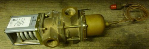 Johnson controls, inc. v48ab-2  1/2 inch 3 way 150 psi water reg valve