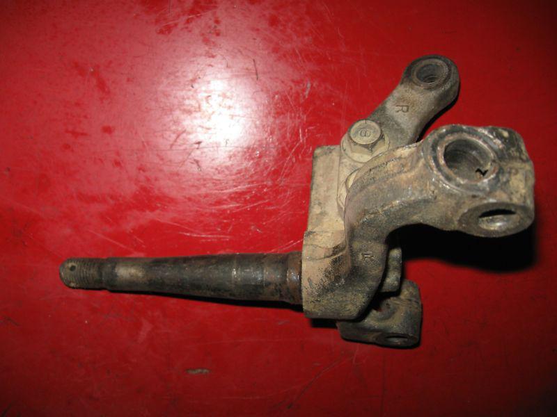 Yamaha yfs 200 blaster stock oem right  spindle knuckle  1988