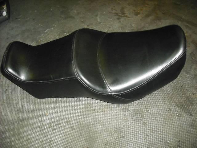 Honda v65 magna vf1100c seat saddle *free shipping*