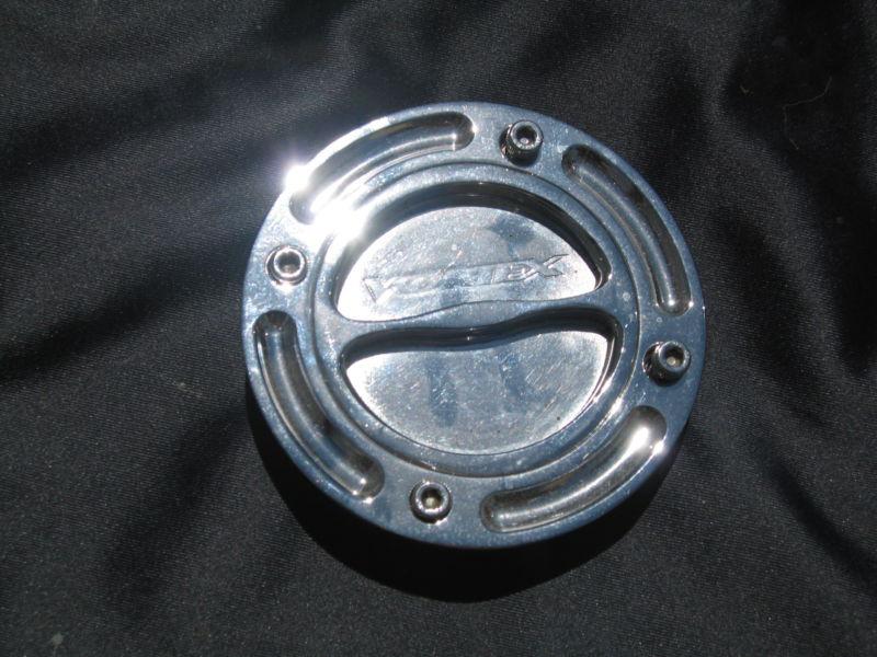Suzuki gsxr 1000, 01 - 02  vortex spin keyless fuel gas cap lid assembly chrome 