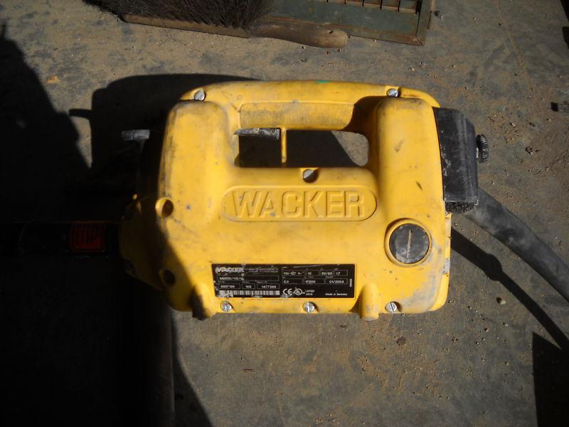 Wacker m2000 electric concrete vibrator