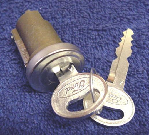 Nos original trunk lock cylinder with keys 70 71 72 thunderbird t-bird