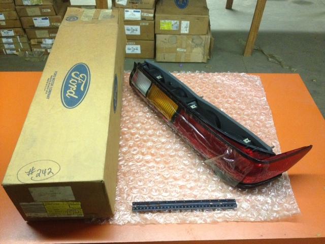 F23z-13405-a ford rear lamp assy lh 1992-1994 tempo left side