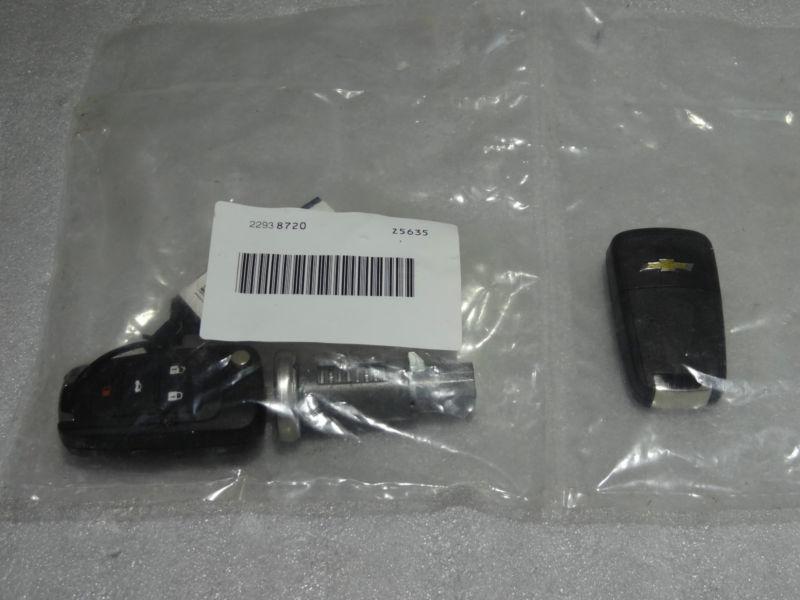 Set of chevy camaro factory key fobs/remotes/keyless entry w/ignition cylinder