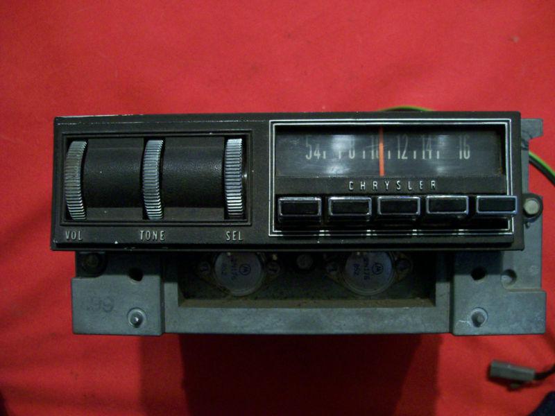 1960s chrysler thumb wheel am radio