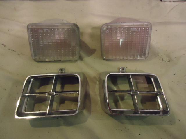 1975 trans am only front marker lights with chrome bezels!!!!