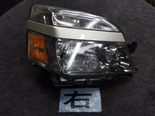 Toyota voxy 2005 right head light assembled [0310800]