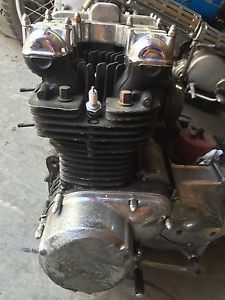 1973 kawasaki z1 900 engine complete. z1e - 17474 very good compression