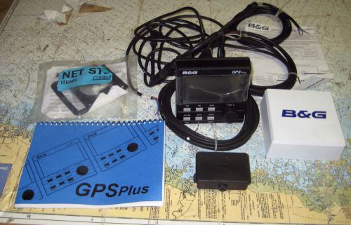B&amp;g gps plus display with cables, junction box, mounting kit and instructions
