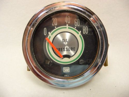 Oil pressure and sender gauge set.