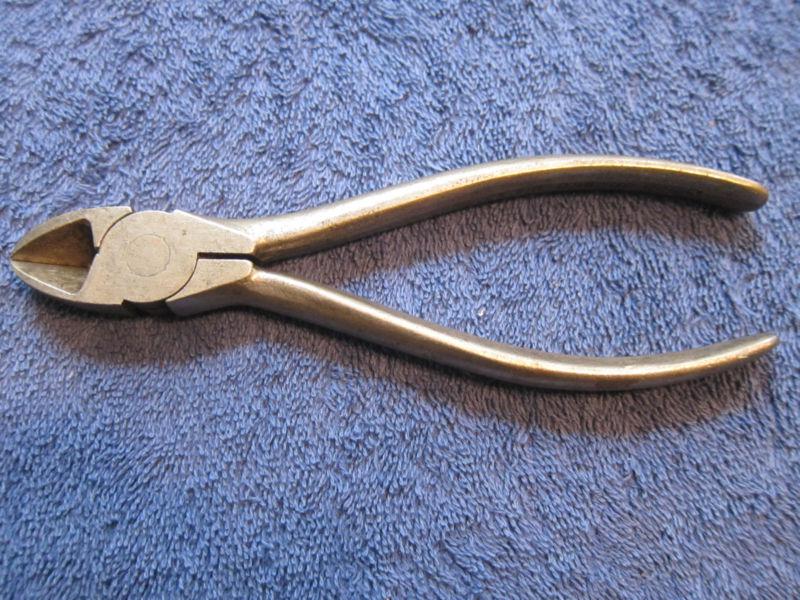Vintage-snap-on wire cutters-86 c-usa-6 1/4 inches-very good condition-very nice